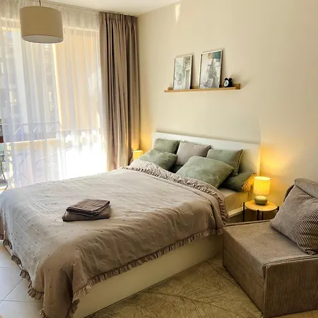 La Dahlia - Cascadas Family Apartman